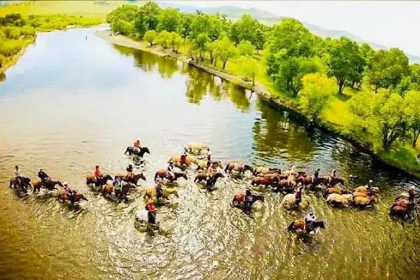 Mongolia Horse trekking and camping tour